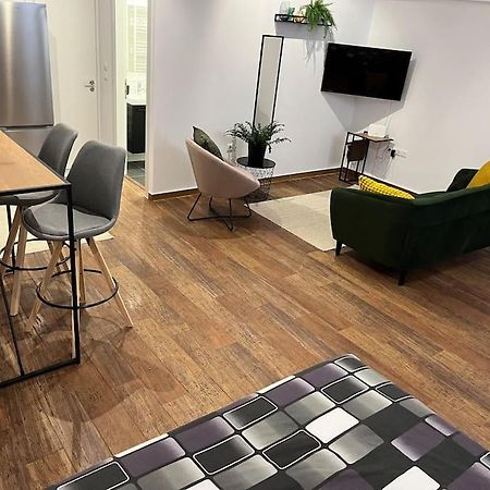 Industrial Studio / Alios 4 / Hilton Area Афіни Екстер'єр фото